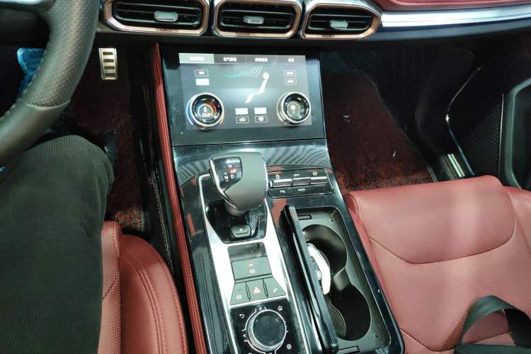 Used JETOUR X70 PLUS 2021 1.6T DCT Pro 7-seater