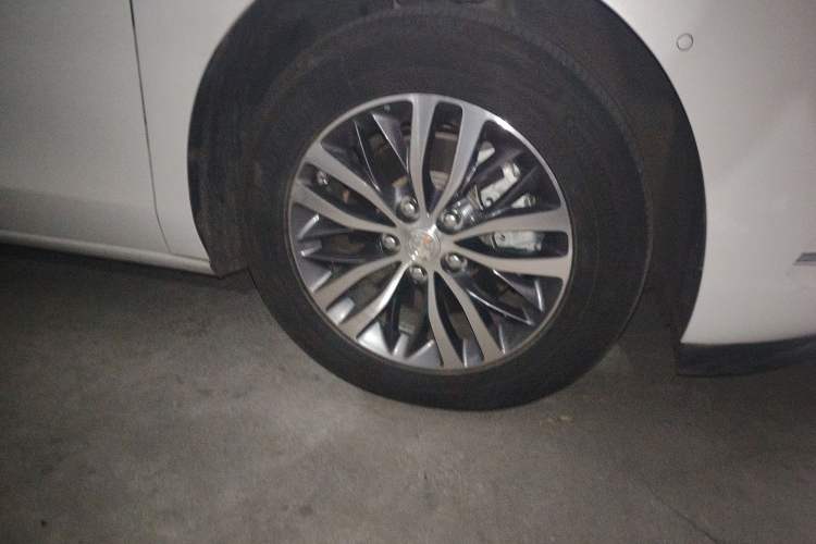 Used Buick GL8 2021 ES Landtrek 653T Comfort Edition