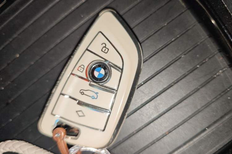 Used BMW 1 Series 2019 118i M Sport Package Vehicle Key