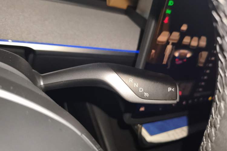 Used Tesla Model Y 2023 Rear-Wheel-Drive Version
