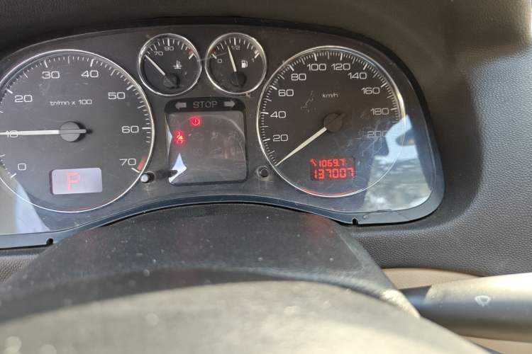 Used Peugeot 307 2010 Hatchback 1.6L Automatic Comfort Edition Odometer Close Up