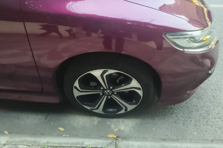 Used Honda Jade 2017 210 TURBO CVT Luxury Edition 5 Seats
