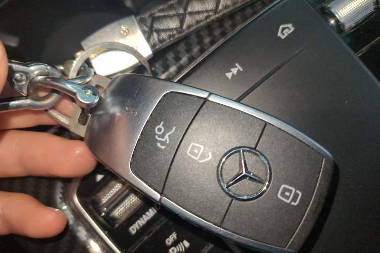 Used Mercedes-Benz C-Class 2019 C 260 Sport Edition Vehicle Key