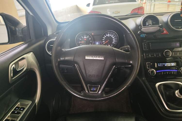 Used Haval H6 2016 Upgraded Model 1.5T Manual Two-Wheel Drive Value Edition
