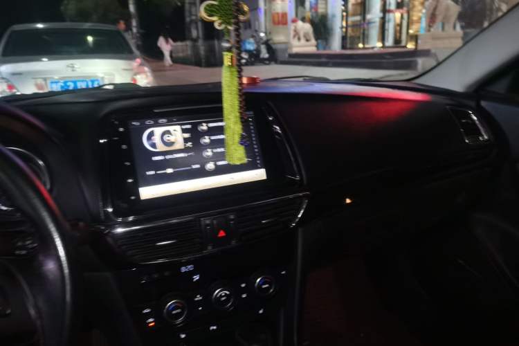 Used Mazda Atenza 2014 2.5L Blue Sky Prestige Edition Audio And AC Panel