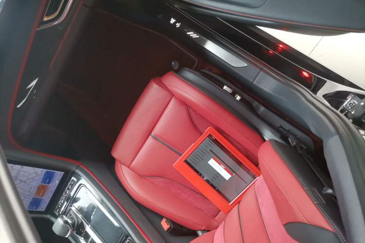 Used Hongqi H6 2023 2.0T ZhiShang Version
