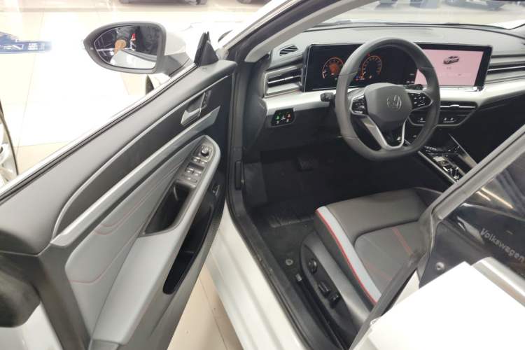 Used Volkswagen Lamando 2024 Lavida L 280TSI DSG Cool & Spicy Edition Driver Seat