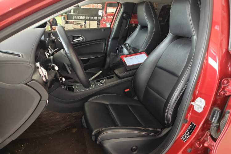 Used Mercedes-Benz GLA 2017 GLA 200 Fashion Model
