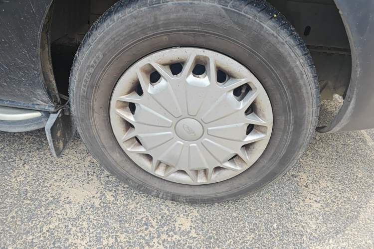 Used Ford Transit 2017 2.0T Gasoline Automatic Multi-Function Commercial Vehicle Mid-Drive Mid-Roof China V-standard