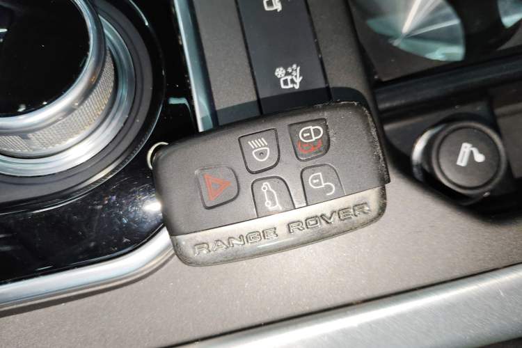 Used Land Rover Range Evoque 2016 2.0T SE Smart Glow Edition

