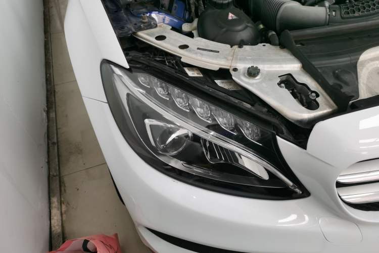 Used Mercedes-Benz C-Class 2017 Restyled C 180 L Fashion Edition Sport Version
