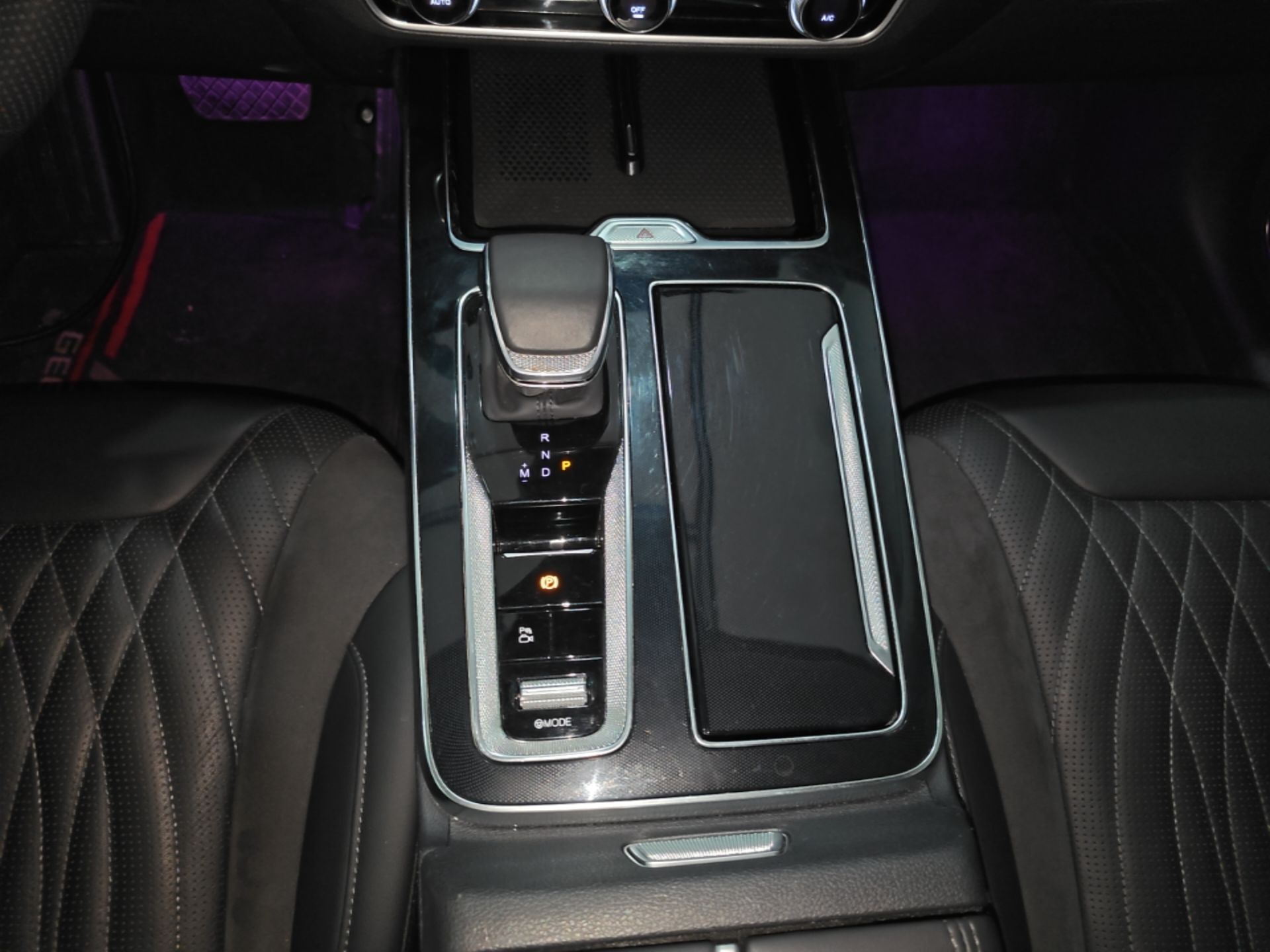 Hongqi HS5 2023 2.0T Qixiang Pro Edition — снимка 16