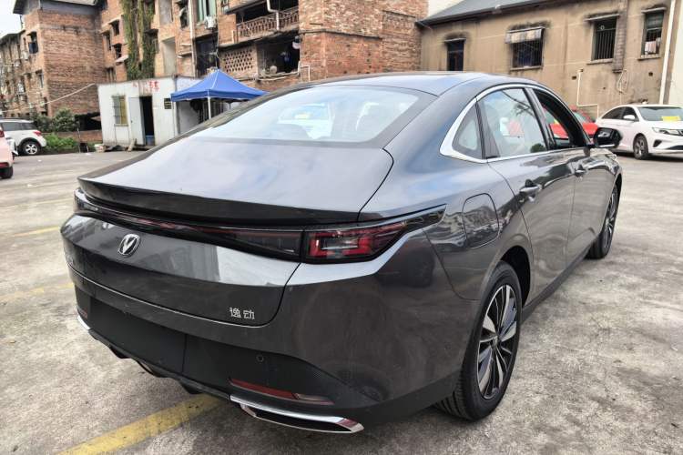 Used Changan Eado PHEV 2025 Smart New Blue Whale 145KM Battleship Edition