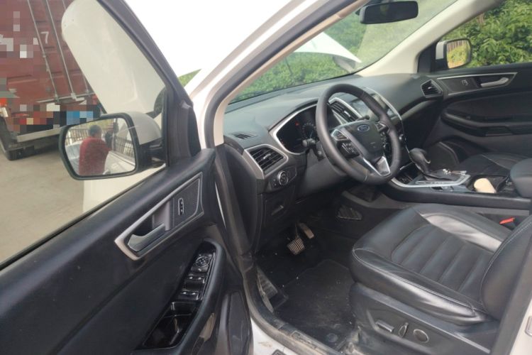 Used Ford Edge 2018 EcoBoost 245 Two-Wheel-Drive Platinum Edition 5 Seats Driver Seat