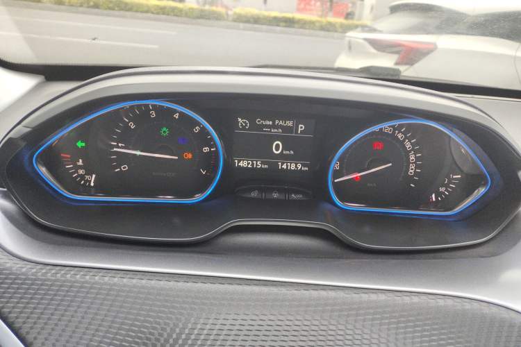 Used Peugeot 2008 2014 1.6L Automatic Navigation Edition
