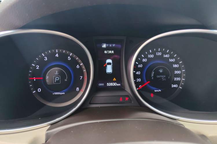 Used Hyundai Santa Fe 2013 2.4L Automatic 2WD Comfort Edition
