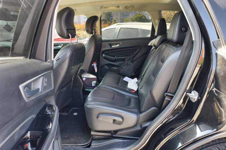 Used Ford Edge 2016 EcoBoost 245 Four-Wheel Drive Titanium 7-Seater
