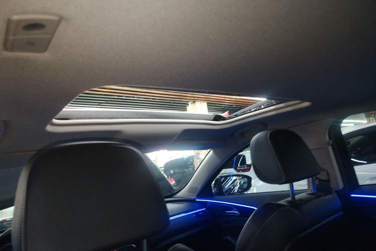 Used Hongqi H5 2018 30TD Dynamic Edition
