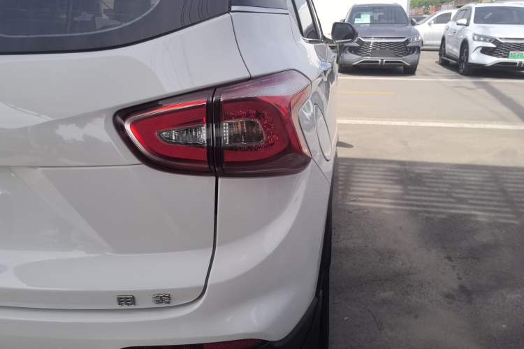 Used Baojun 510 2017 1.5L Automatic Fashion Model
