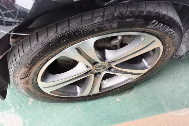 Used Mercedes-Benz E-Class 2019 E 260 L Sport Edition Left Front Wheel Hub