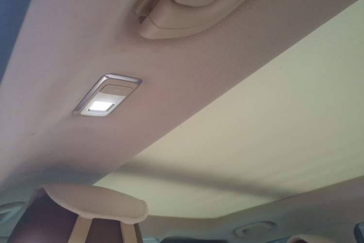 Used Geely Auto Emgrand X7 Sport 2016 1.8TD Automatic ZhiZun Version
