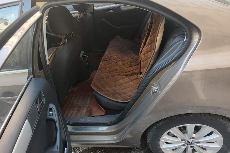 Used Volkswagen Sagitar 2014 Revised Version 1.6L Automatic Leading Edition Left Rear Seat