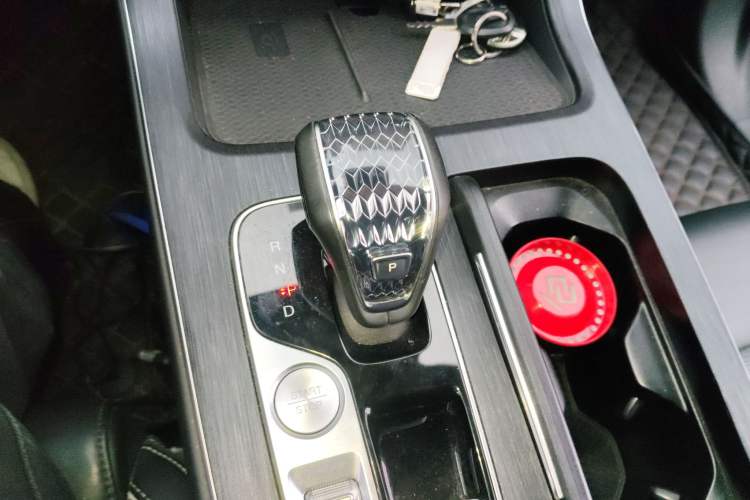 Used GAC Trumpchi GS8 2024 Linghang Series 2.0 TGDI Two-Wheel Drive Luxury Smart Connectivity Version