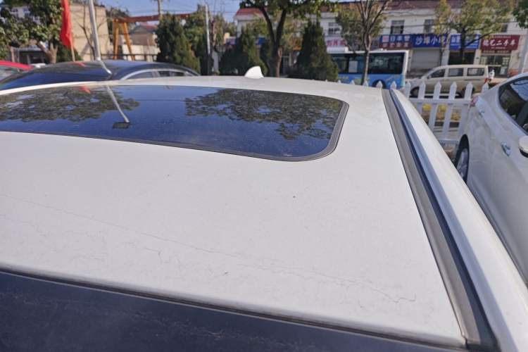 Used Geely Auto Emgrand 2019 Leading Edition 1.5L CVT Upward-Connected Model China VI Standard
