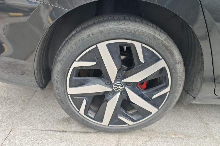 Used Volkswagen Lamando 2024 Lavida L 280TSI DSG Cool & Spicy Edition Right Rear Wheel Hub