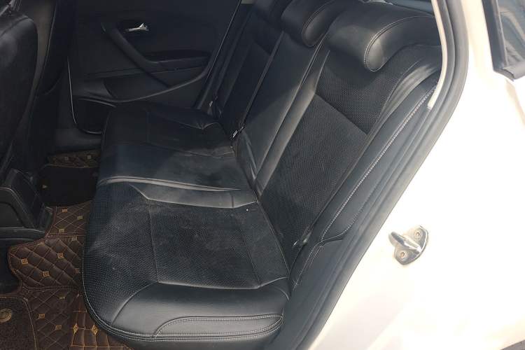 Used Volkswagen Polo 2016 1.6L Manual Comfort Model