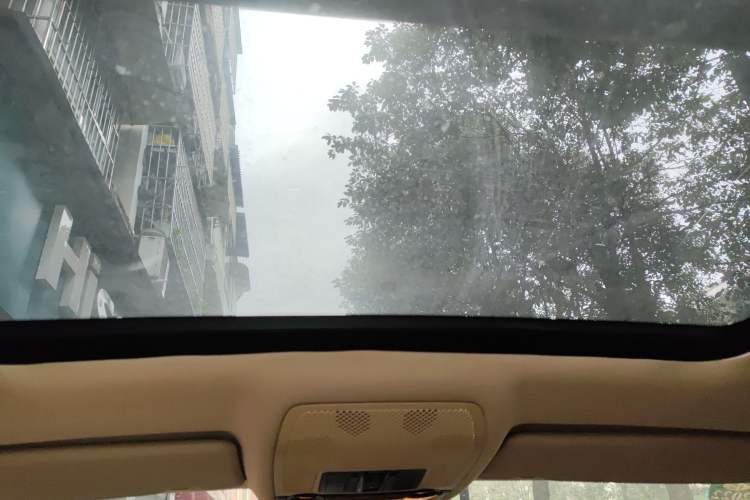 Used BMW X5 2011 xDrive35i Luxury Model
