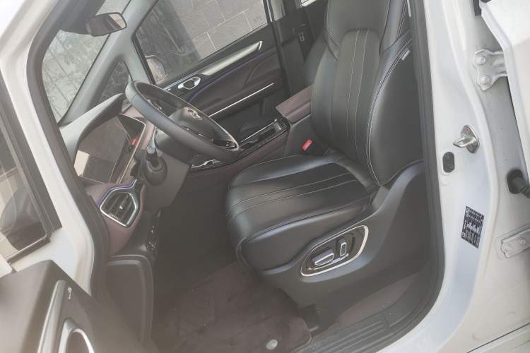 Used GAC Trumpchi M6 2023 PRO 270T DCT Luxury Edition