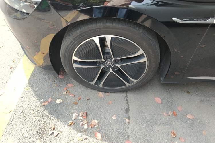 Used BYD Han 2023 EV Champion Edition 605KM Front-Drive Premium Model
