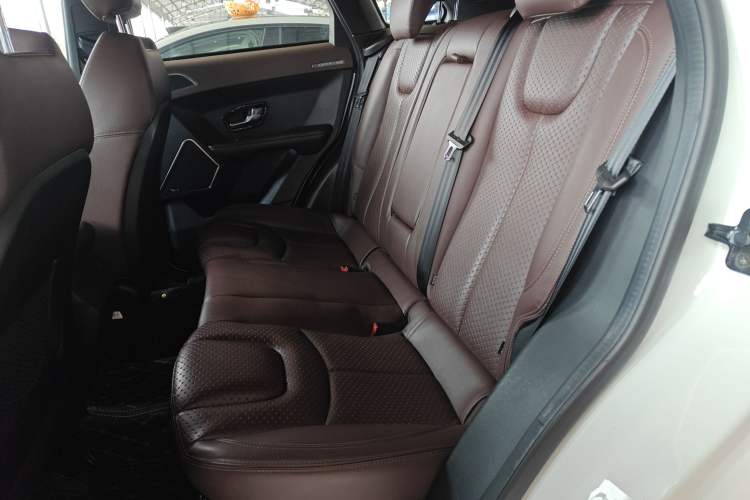 Used Land X7 2015 2.0T Panoramic Prestige Edition