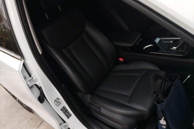 Used Wuling Asta 2022 2.0L DHT Electric Power Version