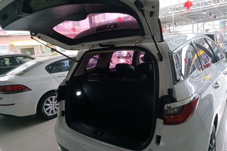 Used BYD Song MAX 2017 1.5T Manual Smart Connect Luxury 7-Seater