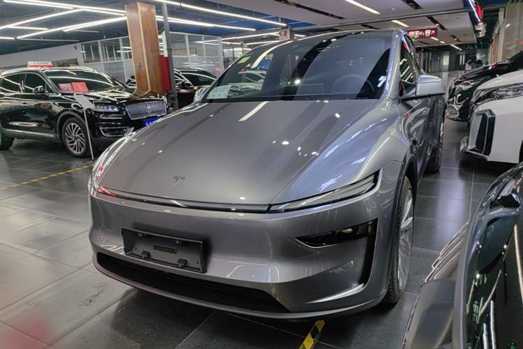 Used Tesla Model Y 2026 Long-Range All-Wheel-Drive Model