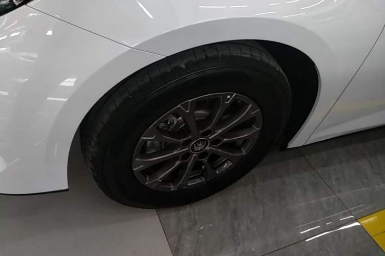 Used BYD Qin L 2026 DM-i 128KM Progressive Edition
