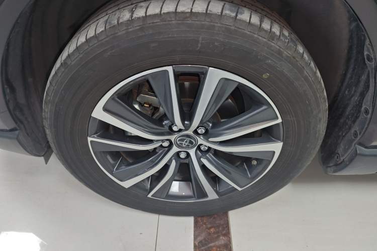 Used Toyota Harrier 2023 2.0L CVT Two-Wheel Drive Entry Version
