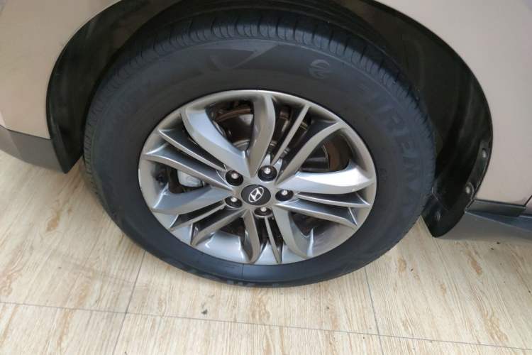 Used Hyundai ix35 2015 2.0L Automatic 2WD Smart Version China V Standard
