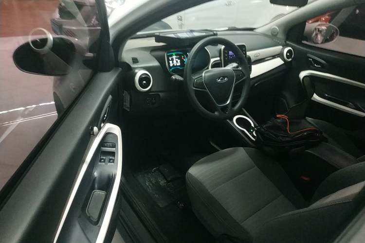 Used Chery New Energy Little Ant 2021 200 000-Yuan Ant Fan Edition Energetic Version NMC Lithium Battery 301 km