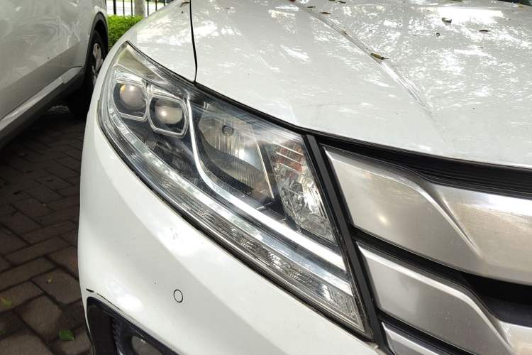 Used Honda Crosstour 2014 2.4L Luxury Edition Right Front Headlight