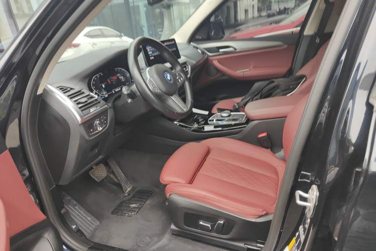 Used BMW iX3 2023 Leading Type
