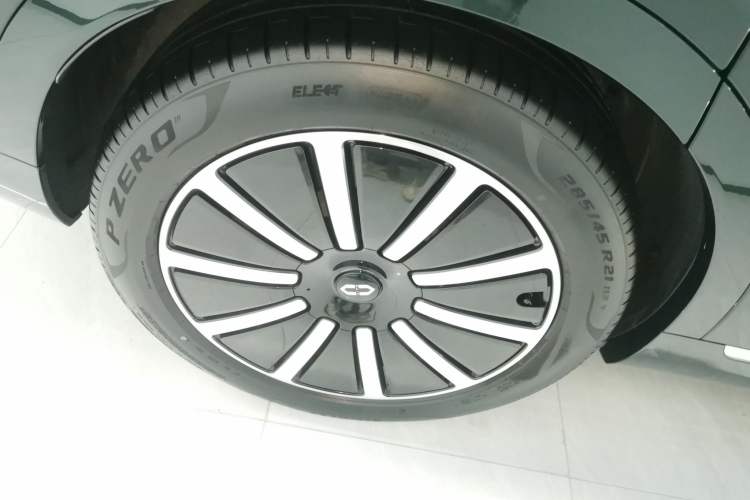 Used Hima AITO M9 2024 All-Electric Ultra Version 100 kWh 6-Seater Model