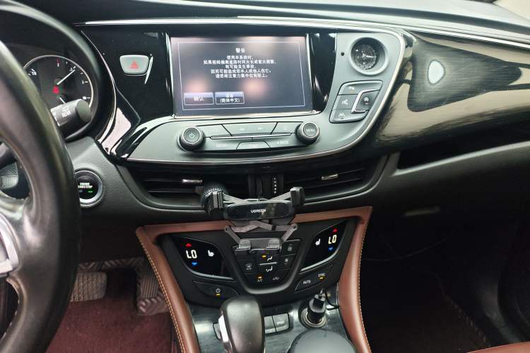 Used Buick Envision 2018 28T Four-Wheel Drive Luxury Model