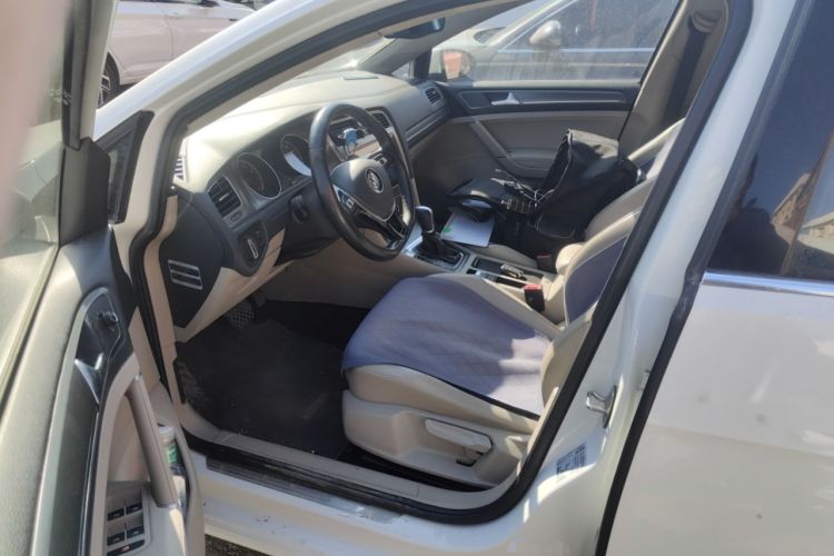 Used Volkswagen Golf 2015 1.4TSI Automatic Luxury Model