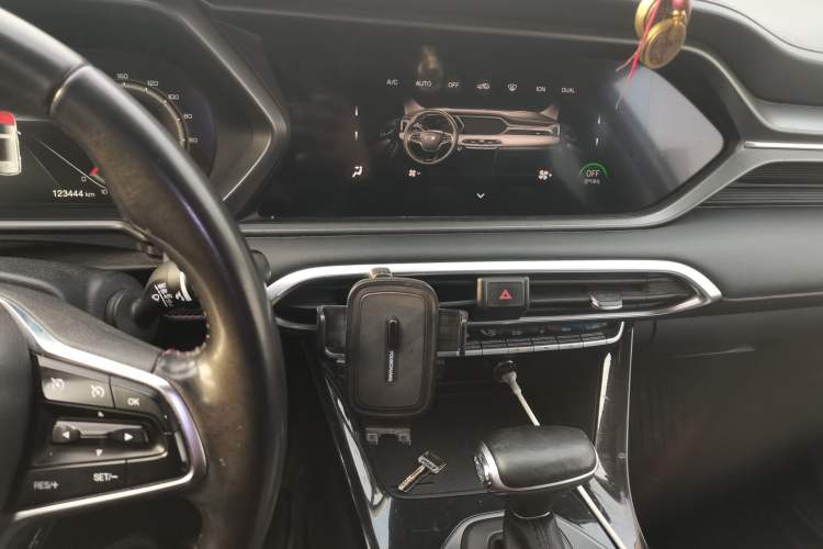 Used GAC Trumpchi GS4 2021 270T Automatic Smart Connectivity Technology Edition Audio And AC Panel