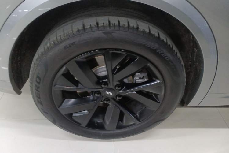 Used Li Auto L8 2023 Pro Model