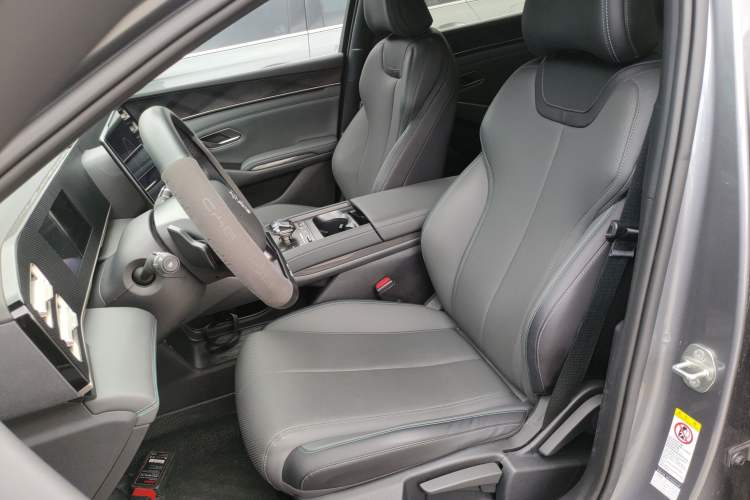 Used BYD Qin L 2024 DM-i 80KM Leading Model
