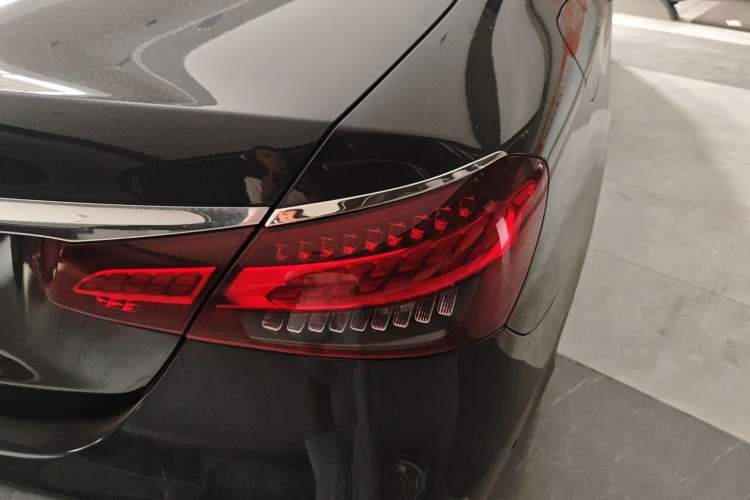Used Mercedes-Benz E-Class 2022 Second Facelift E 260 L Sport Edition Right Rear Taillight